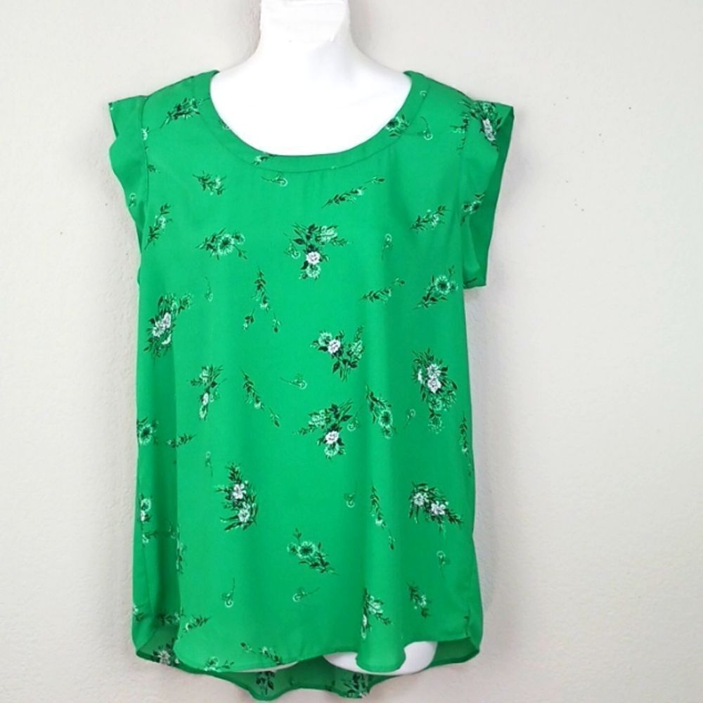 Pleione Women's green floral flutter cap sleeves crew neck modest feminine top M